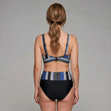 Efektowne Bikini z Wysokim Stanem i Kopertową Górą typu Halter