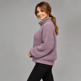 Ponadczasowy sweter damski z golfem w wielu wersjach kolorystycznych