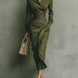 Efektowna Sukienka Maxi z Eleganckim Drapowaniem w Talii