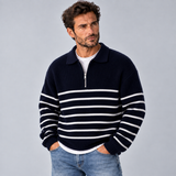 Stylowy sweter męski z krótkim zamkiem i poziomymi paskami