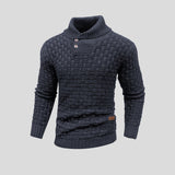 Wyrazisty sweter męski ze stójką i ozdobnym zapięciem na guziki